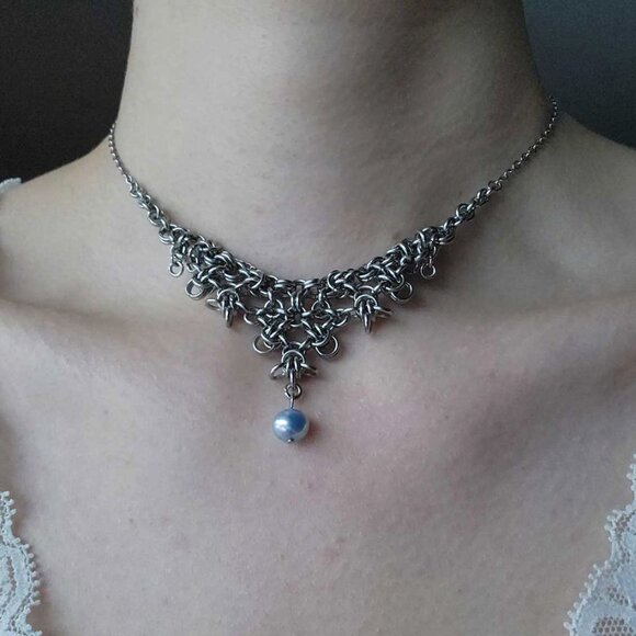 Vintage silver princess necklace with a blue pearl - Picture 3 of 10